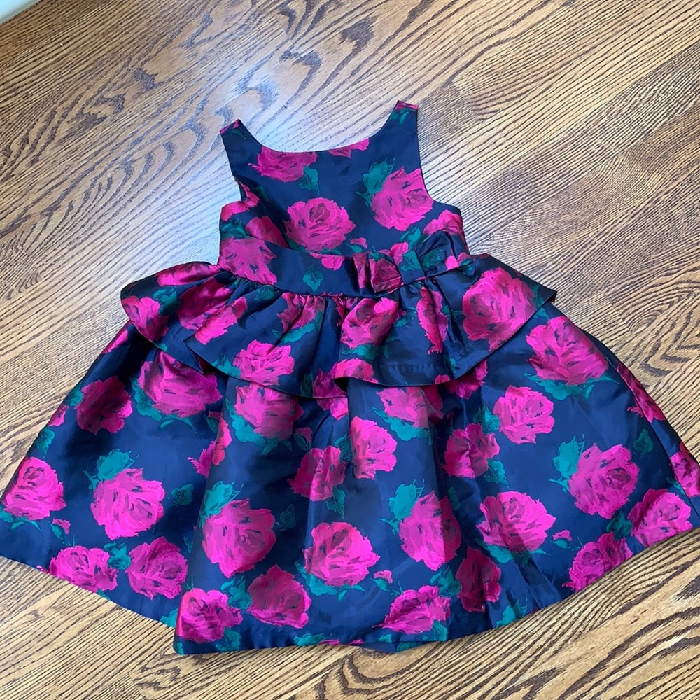 girls floral dress.